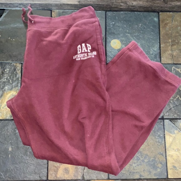 GAP Sweatpants - Picture 1 of 4